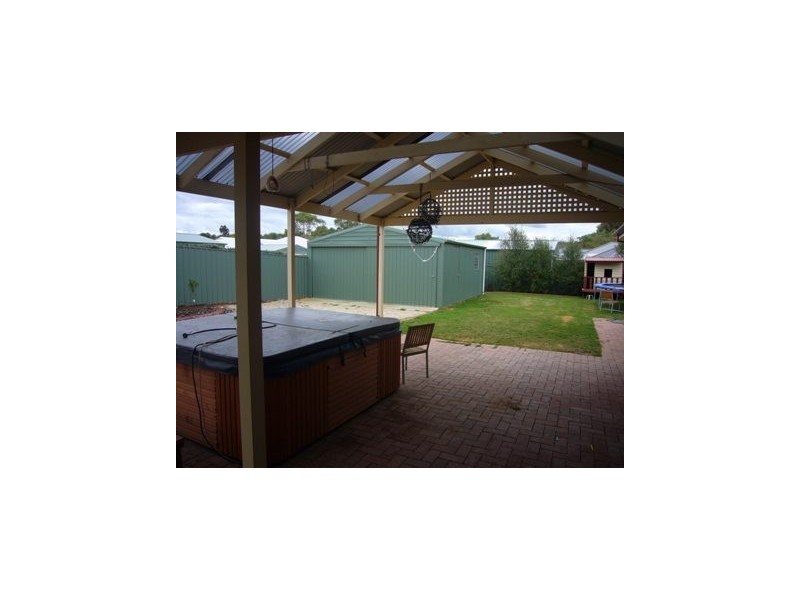 8 Strathcona Glen, Strathalbyn SA 5255