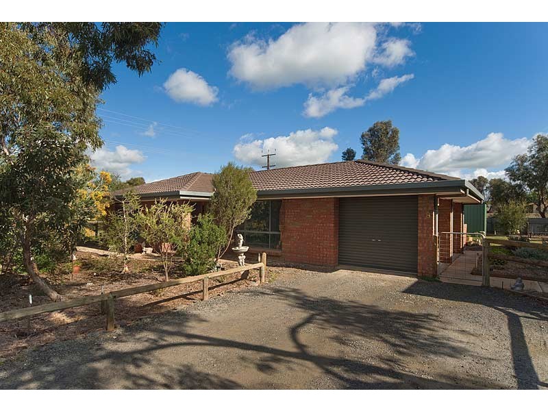 8 Hagen Street, Callington SA 5254