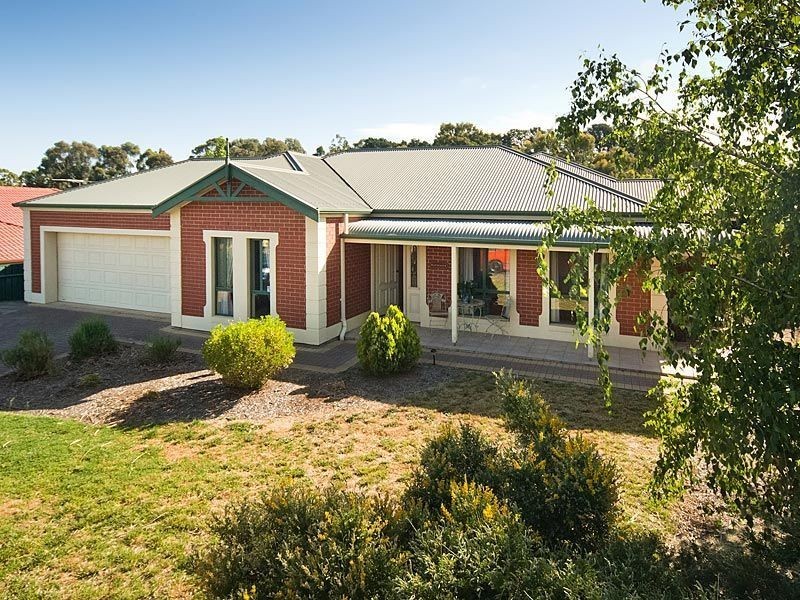 39 Adelaide Road, Mount Barker SA 5251