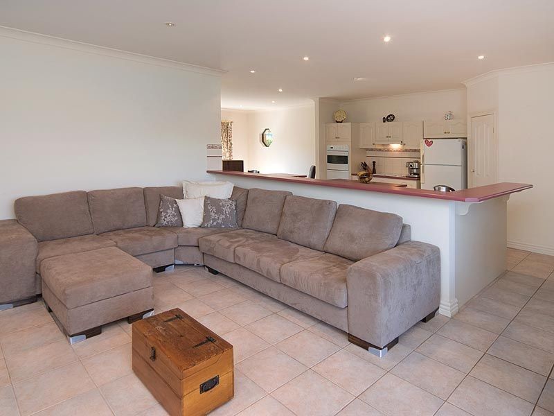 39 Adelaide Road, Mount Barker SA 5251