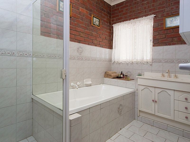 20 Heinrich Court, Mount Barker SA 5251