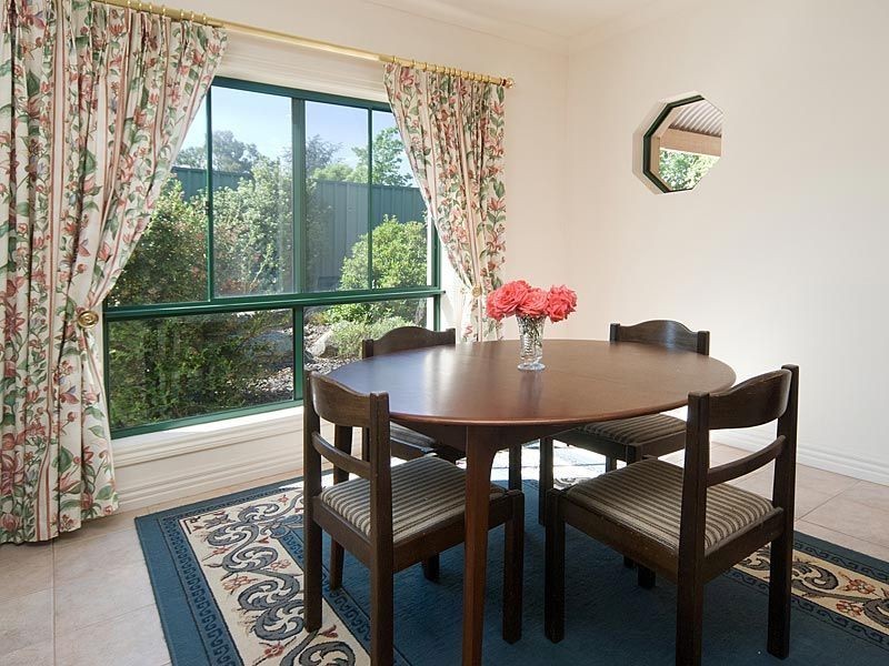 39 Adelaide Road, Mount Barker SA 5251
