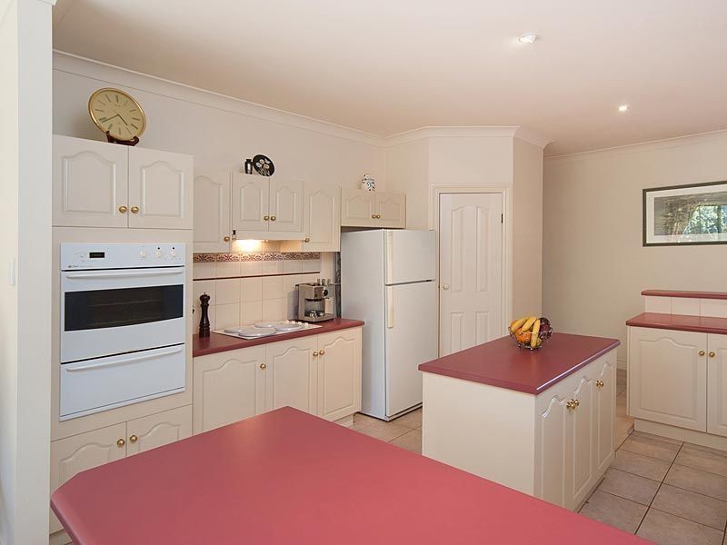 39 Adelaide Road, Mount Barker SA 5251