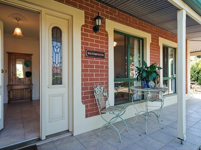 39 Adelaide Road, Mount Barker SA 5251