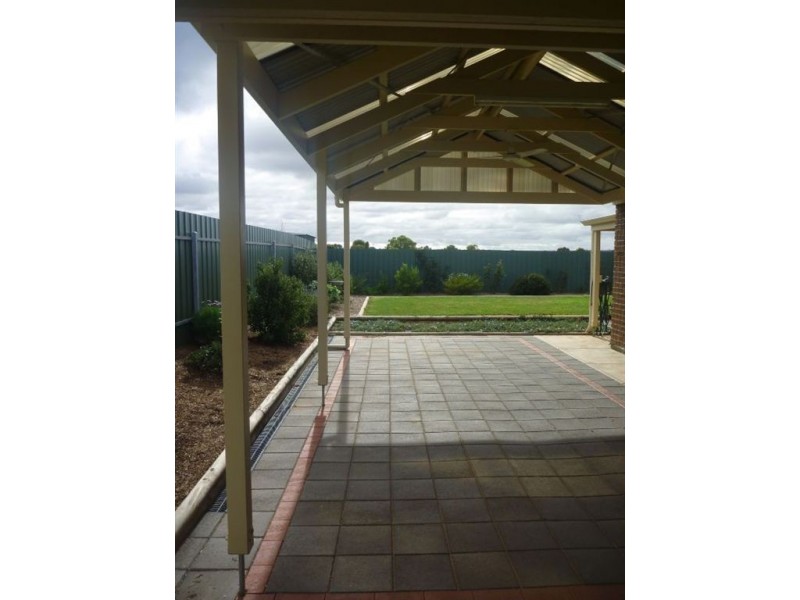 8 Laurel Court, Strathalbyn SA 5255