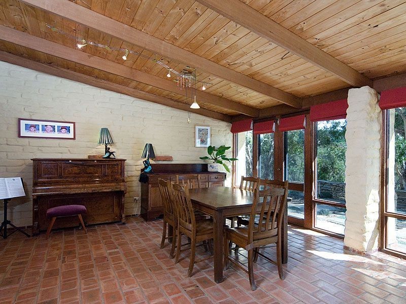 “Dunrovin” Leslie Creek Road, Mylor SA 5153