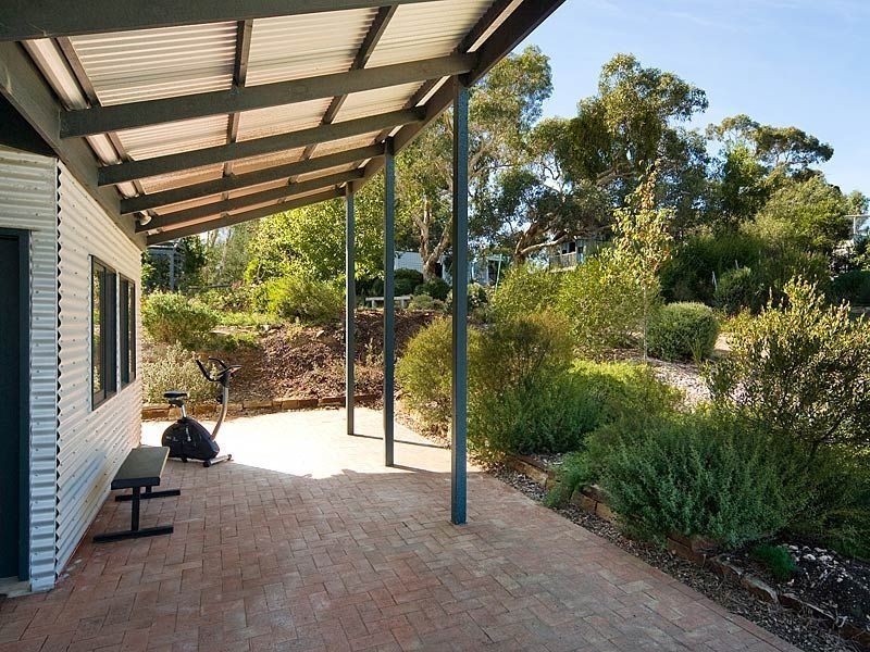 “Dunrovin” Leslie Creek Road, Mylor SA 5153