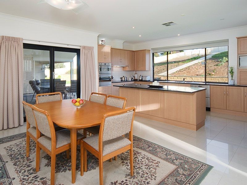 15 Yaktanga Way, Mount Barker SA 5251