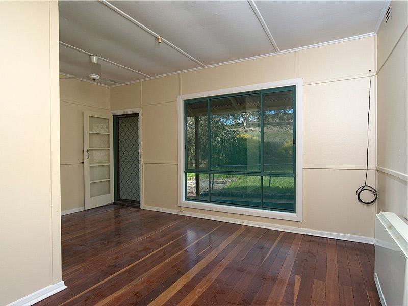 8 Watts Road, Brukunga SA 5252