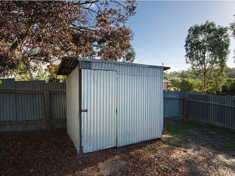 8 Watts Road, Brukunga SA 5252