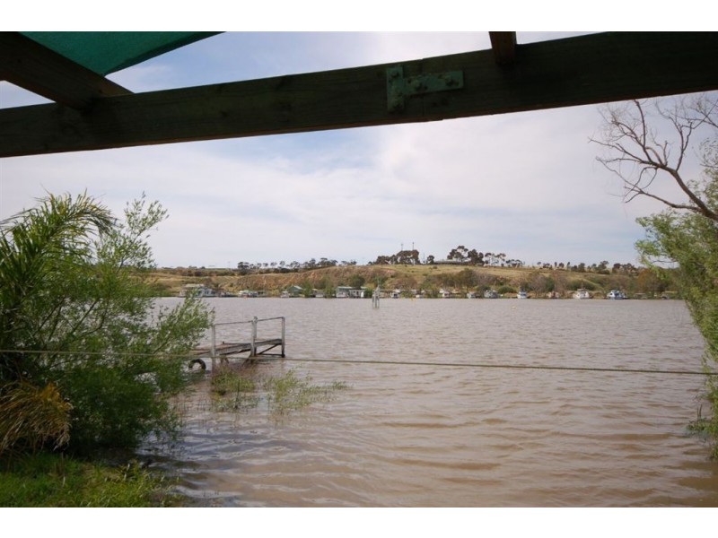 Shack 120/Lot 1 104-105 Sturt Reserve Road Murray Bridge, Murray Bridge SA 5253