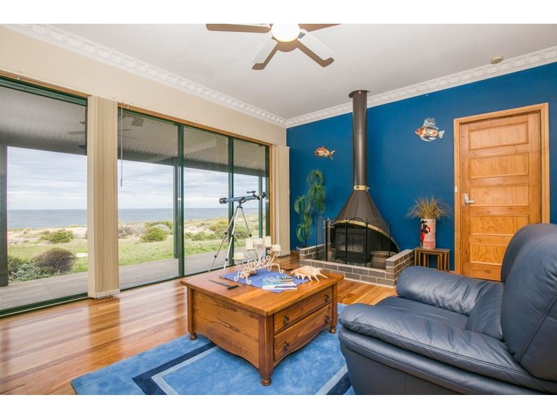 Moorowie Cliffs, Port Moorowie SA 5576