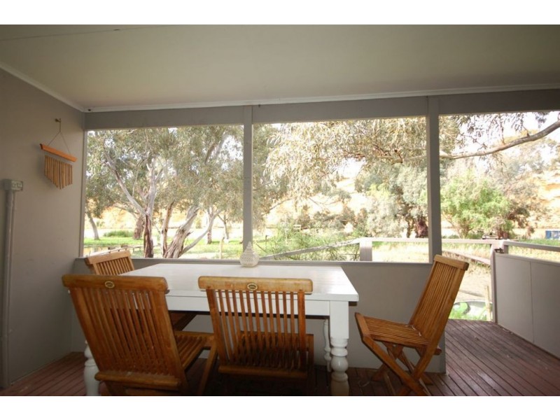 Shack 42 Mannum-Purnong Road, Mannum SA 5238