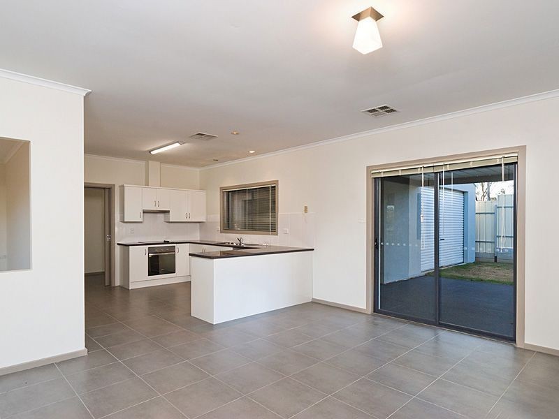 43 Cameron Road, Mount Barker SA 5251