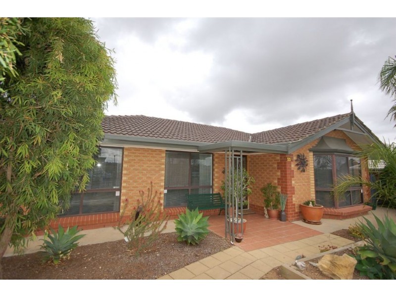 11 Narooma Boulevard, Murray Bridge SA 5253