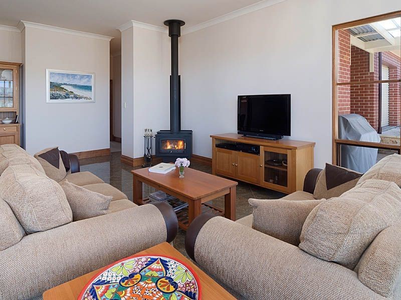 2 Schaefer Court, Mount Barker SA 5251