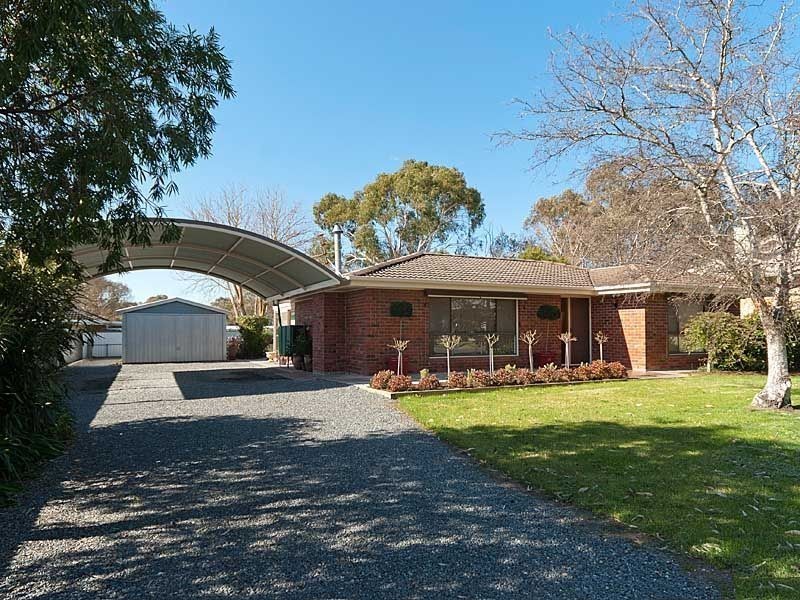 2 Smith Street, Oakbank SA 5243