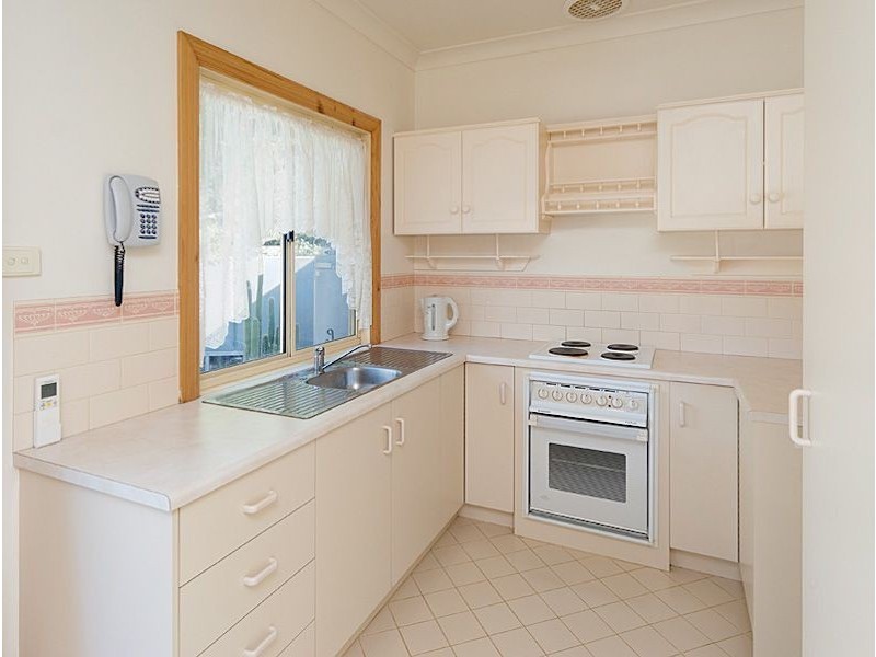 20 Weeroona Drive, Milang SA 5256