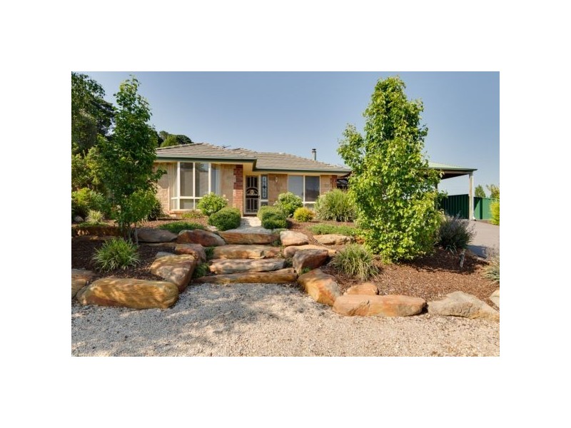 4 Bruce Close, Mount Barker SA 5251