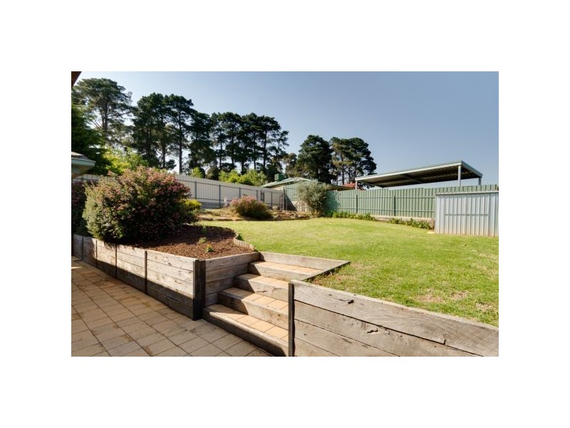 4 Bruce Close, Mount Barker SA 5251