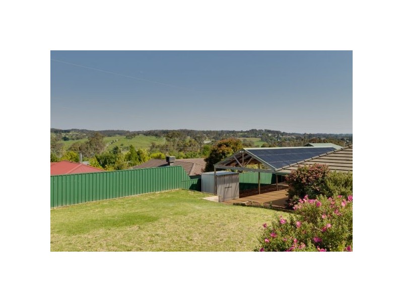 4 Bruce Close, Mount Barker SA 5251