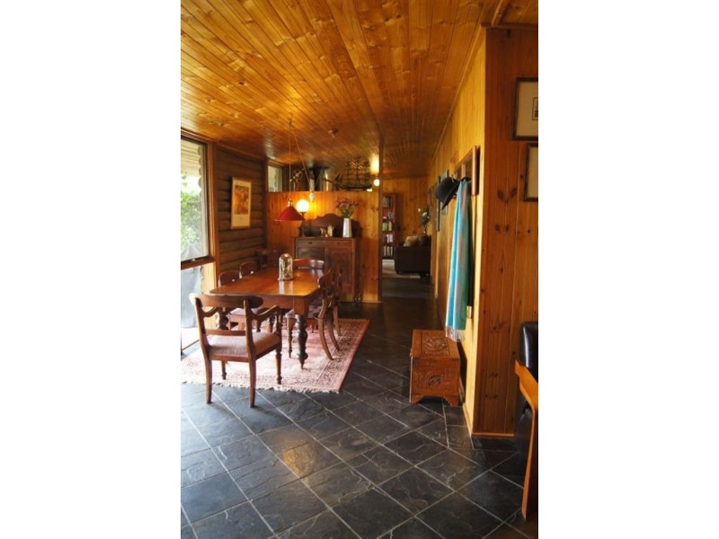 108 Emmett Road, Crafers West SA 5152