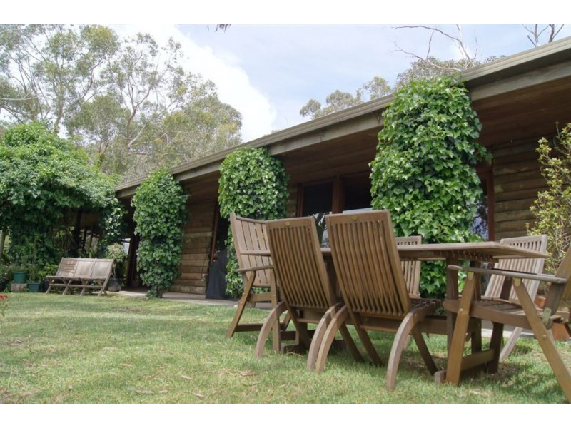 108 Emmett Road, Crafers West SA 5152