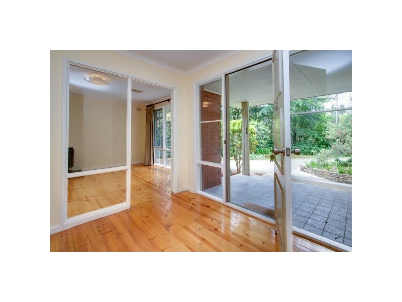 11 Hawthorn Road, Stirling SA 5152