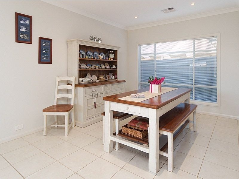 13 Strathford Way, Strathalbyn SA 5255
