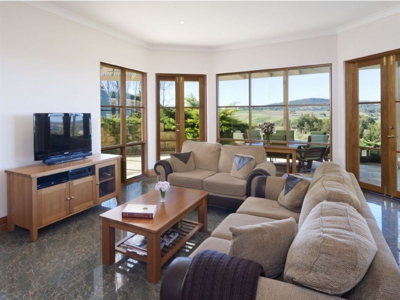 2 Schaefer Court, Mount Barker SA 5251