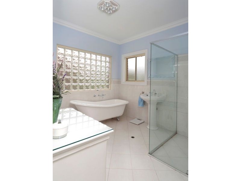 14 Claret Ash Drive, Mount Barker SA 5251