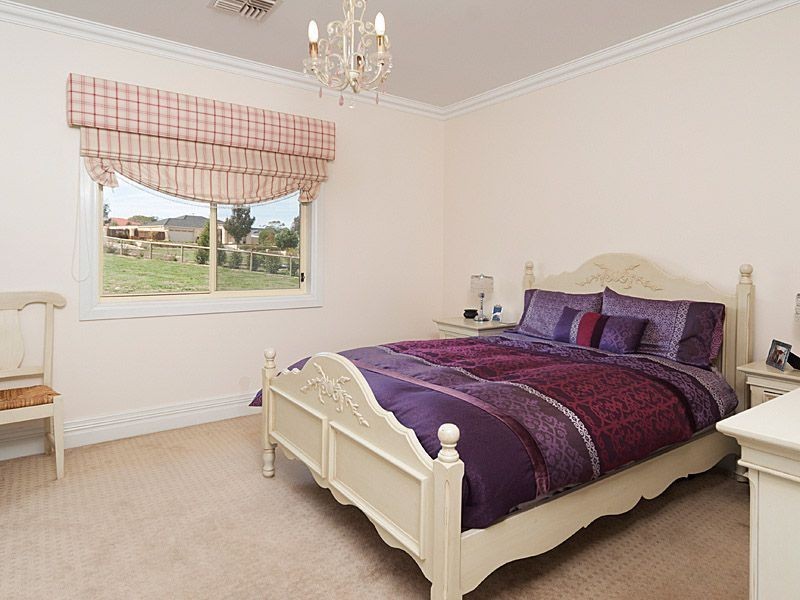 14 Claret Ash Drive, Mount Barker SA 5251