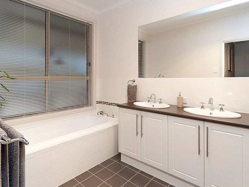 13 Bateman Street, Strathalbyn SA 5255