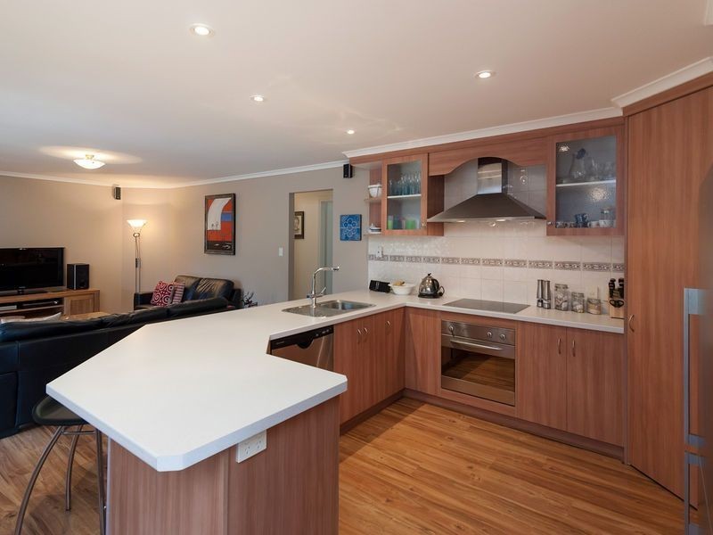 2 Les Bell Drive, Mount Barker SA 5251