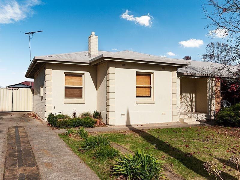 8 Jubilee Crescent, Mount Barker SA 5251