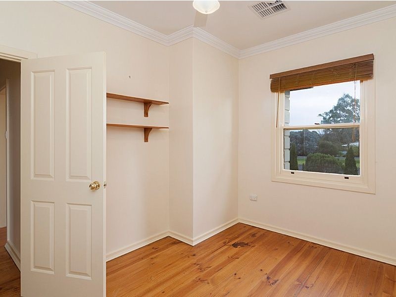 8 Jubilee Crescent, Mount Barker SA 5251