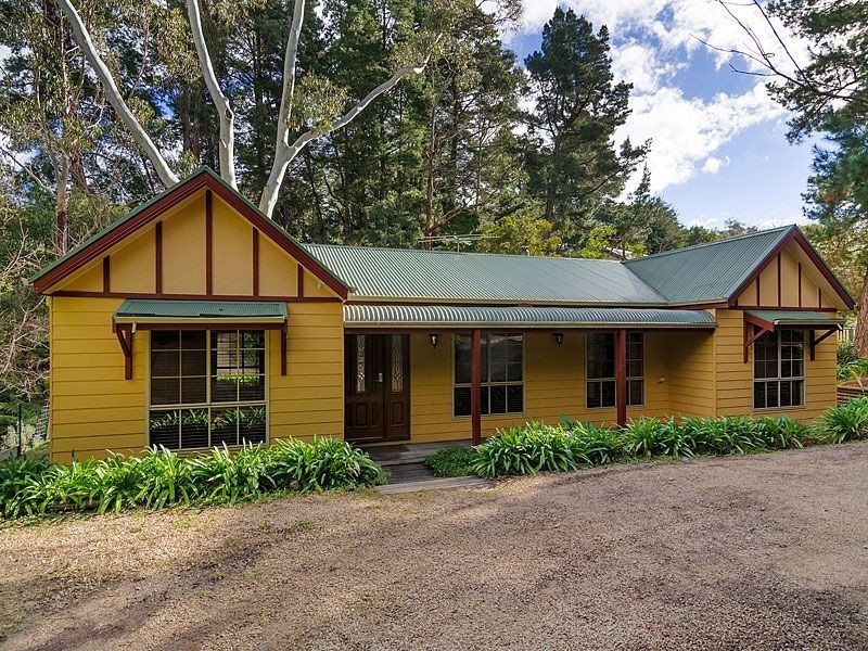 9 Norman Road, Bridgewater SA 5155