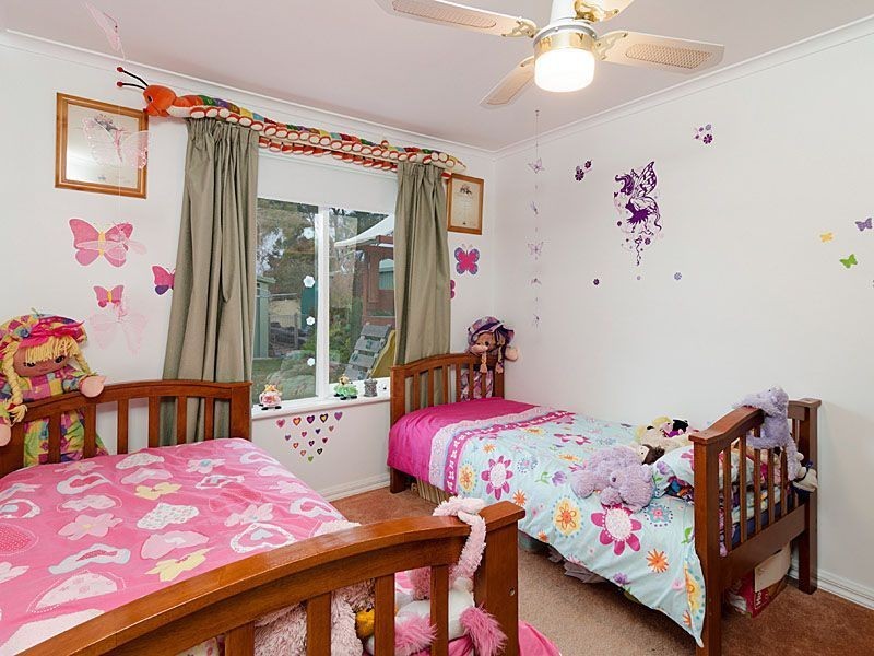 9 Allendale Grove, Woodside SA 5244