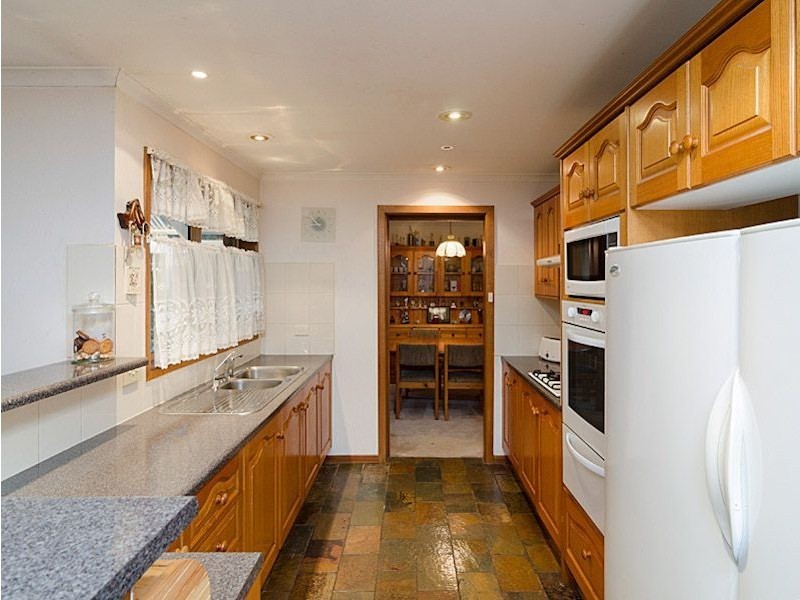 12 Theel Avenue, Birdwood SA 5234