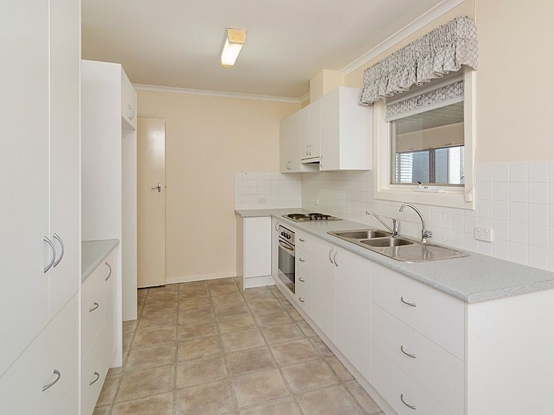 24 Dumas Street, Mount Barker SA 5251