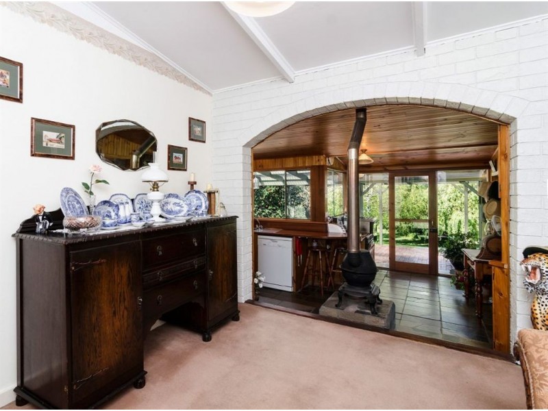 16 Waters Road, Mount George SA 5155