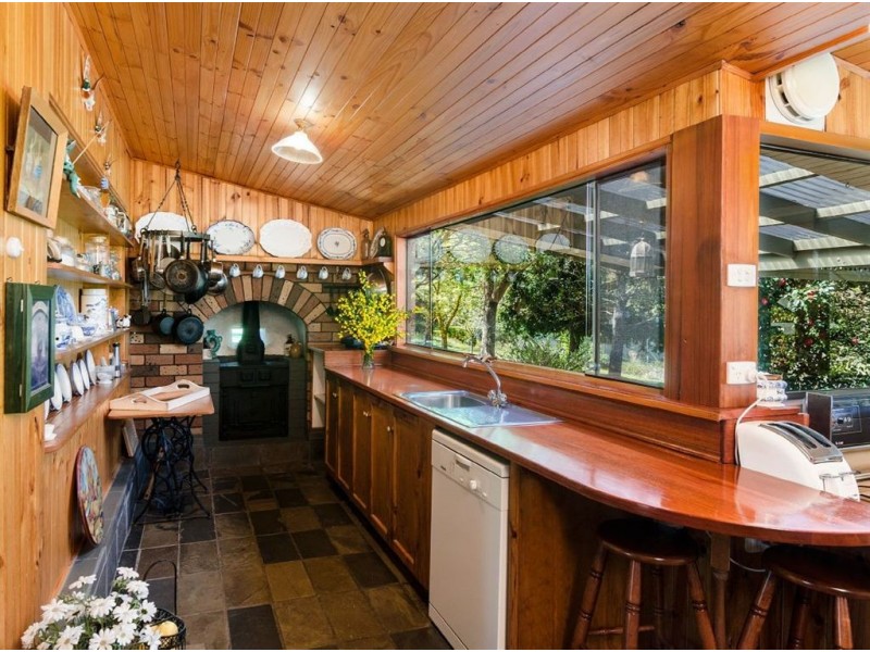 16 Waters Road, Mount George SA 5155