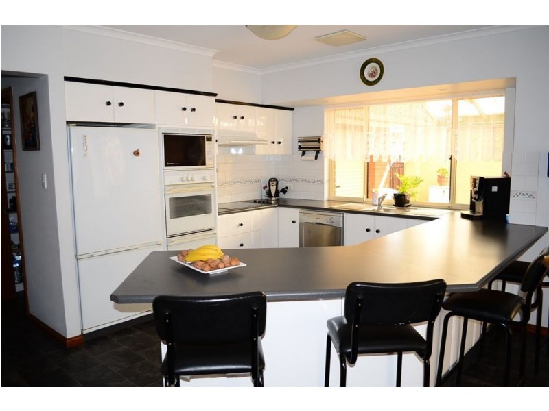 8 Evans Street, Woodside SA 5244