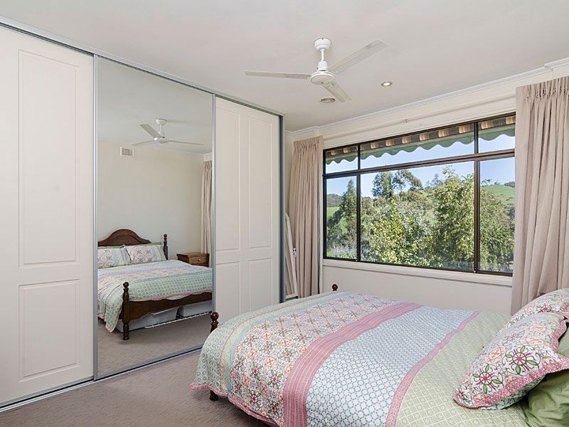 361 Bull Creek Road PARIS CREEK, Meadows SA 5201