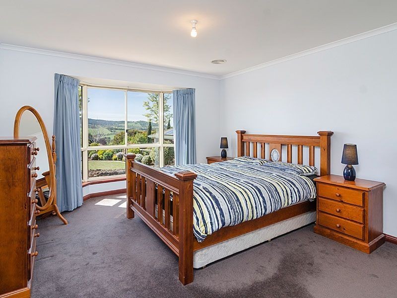 126 Burnbank Way, Mount Barker SA 5251