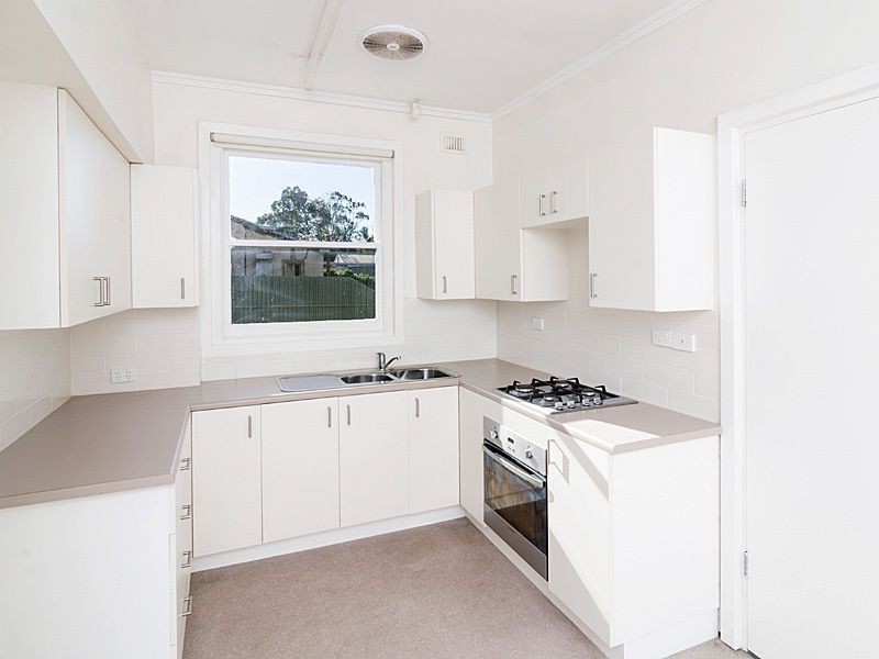 18 Parker Avenue, Strathalbyn SA 5255