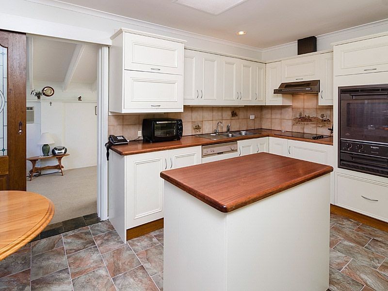 19 Mansfield Road, Mount Barker SA 5251
