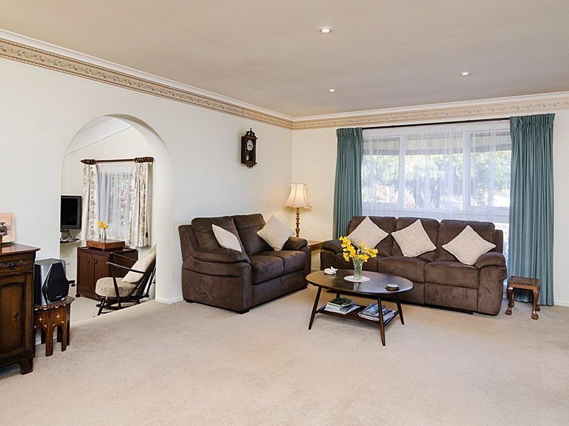 19 Mansfield Road, Mount Barker SA 5251