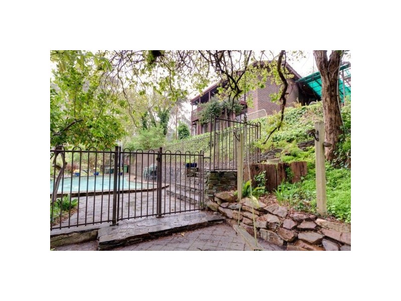 17 Mabel Street, Stirling SA 5152