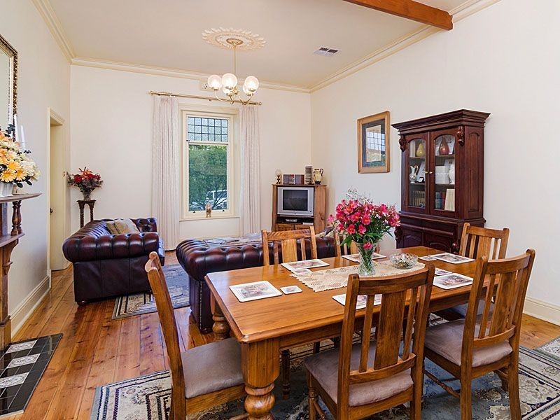 11 Druids Avenue, Mount Barker SA 5251